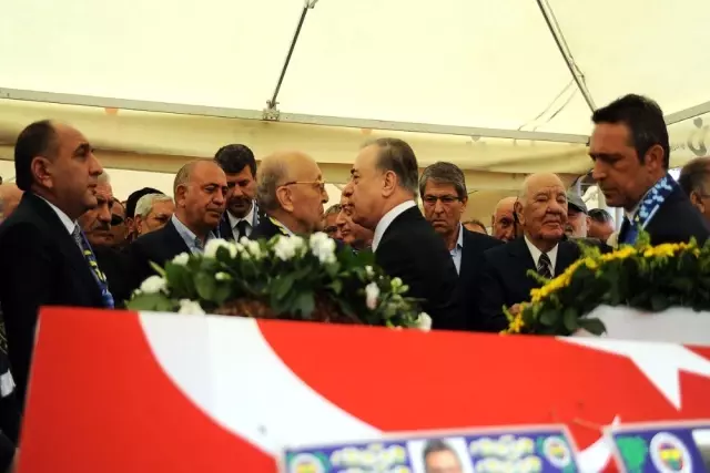 Can Bartu Son Yolculuğuna Uğurlandı Can Bartu Son Yolculuğuna Uğurlandı