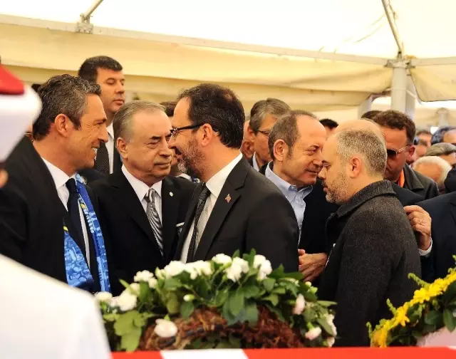 Can Bartu Son Yolculuğuna Uğurlandı Can Bartu Son Yolculuğuna Uğurlandı