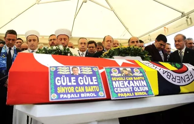 Can Bartu Son Yolculuğuna Uğurlandı Can Bartu Son Yolculuğuna Uğurlandı