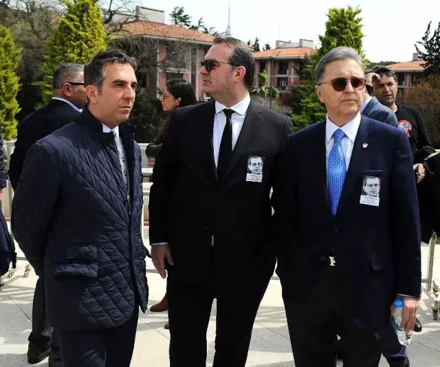Can Bartu Son Yolculuğuna Uğurlandı Can Bartu Son Yolculuğuna Uğurlandı