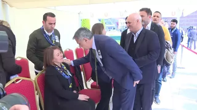 Can Bartu Son Yolculuğuna Uğurlandı Can Bartu Son Yolculuğuna Uğurlandı