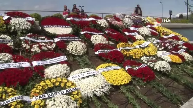 Can Bartu Son Yolculuğuna Uğurlandı Can Bartu Son Yolculuğuna Uğurlandı
