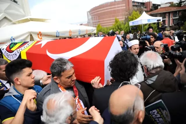 Can Bartu Son Yolculuğuna Uğurlandı Can Bartu Son Yolculuğuna Uğurlandı