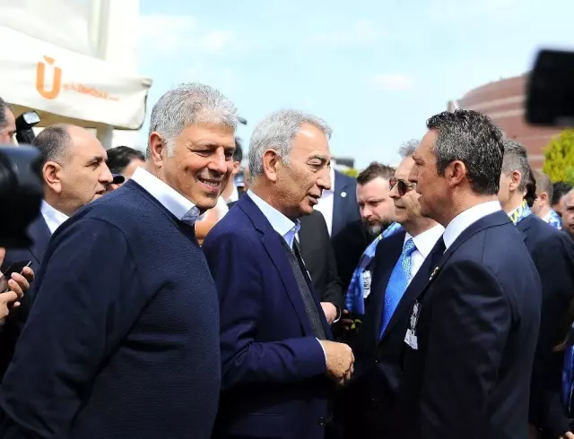 Can Bartu Son Yolculuğuna Uğurlandı Can Bartu Son Yolculuğuna Uğurlandı