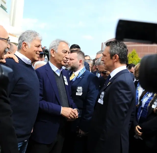 Can Bartu Son Yolculuğuna Uğurlandı Can Bartu Son Yolculuğuna Uğurlandı