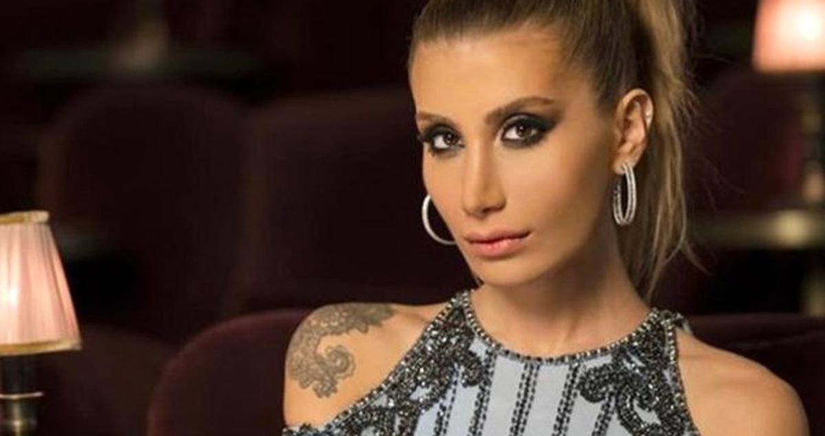 İrem Derici'den Takipçisine Ayar: Zeka Vardır Belki!