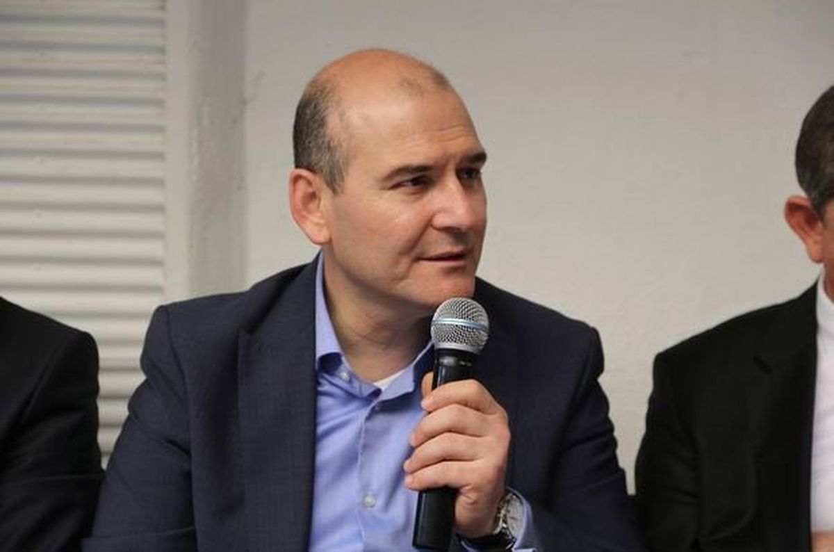 İspat Etsinler İstifa Etmeyen Namerttir'