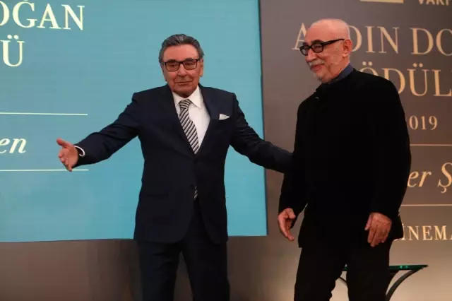 Şener Şen, '23. Aydın Doğan Ödülü'Nün Sahibi Oldu Şener Şen, '23. Aydın Doğan Ödülü'Nün Sahibi Oldu