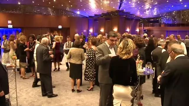 Şener Şen 23. Aydın Doğan Ödülü'nün Sahibi Oldu Şener Şen 23. Aydın Doğan Ödülü'nün Sahibi Oldu