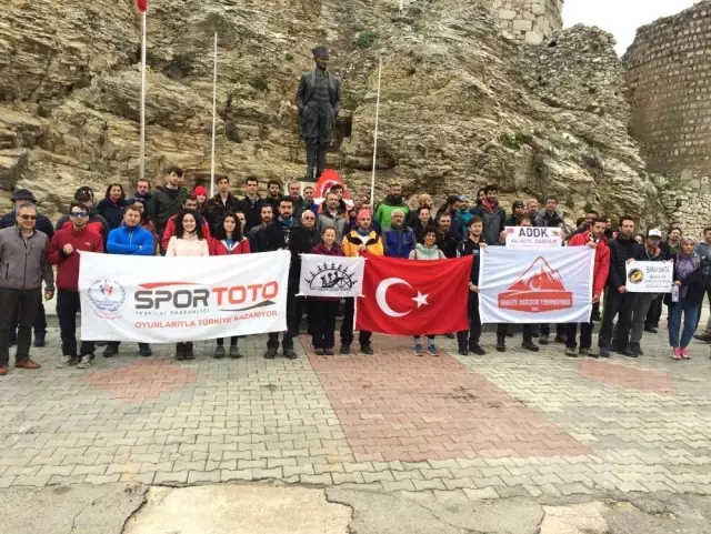 Tdf'nin Yaz Dağcılık Eğitim Kampı Isparta'da Başladı