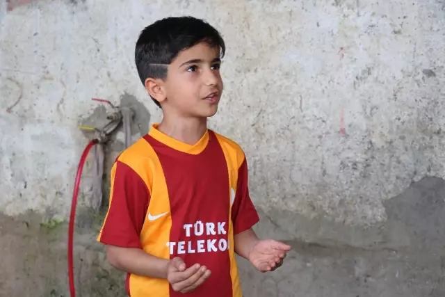 19 Yıllık Hasrete Son Vermek İçin Koç Kestiler 19 Yıllık Hasrete Son Vermek İçin Koç Kestiler