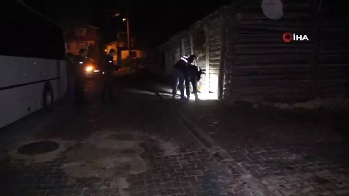 Evinin Önünde Baygın Bulunan Yabancı Uyruklu Kadın Hastanede Yaşamını Yitirdi