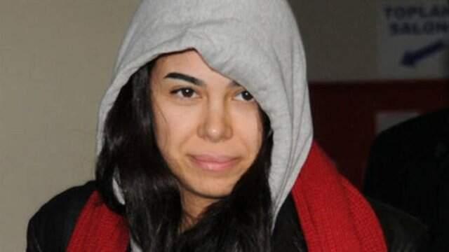 İstenmeyen Gelin Asena Atalay Kendisini Eve Kapattı