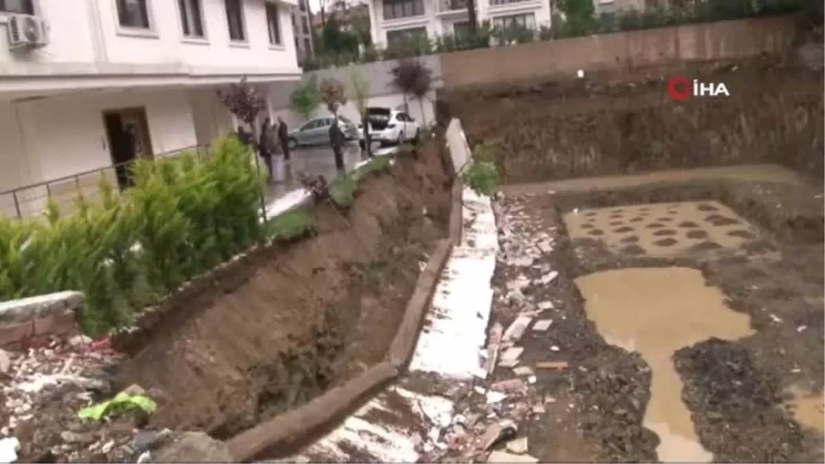 Kadıköy�de Çöken Duvar Paniğe Neden Oldu Haberler Kadıköy�de Çöken Duvar Paniğe Neden Oldu Haberler