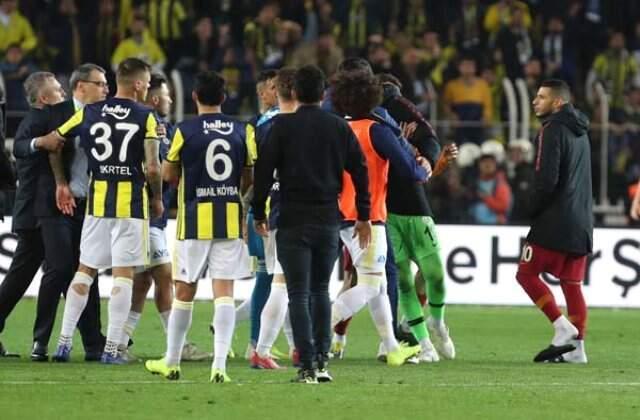 Maçın Bitiş Düdüğünün Ardından Belhanda ile Skrtel Tartıştı!