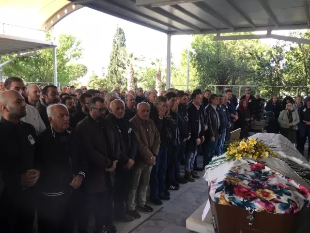 ABD'deki Kazada Ölen Üniversiteli İlayda'ya Hüzünlü Veda ABD'deki Kazada Ölen Üniversiteli İlayda'ya Hüzünlü Veda