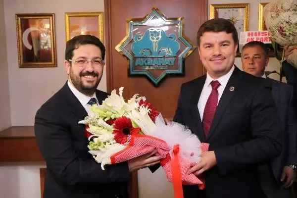 Aksaray'ın Yeni Başkanı Mazbatasını Aldı Aksaray'ın Yeni Başkanı Mazbatasını Aldı