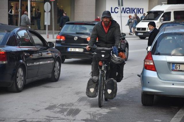 Bisikletle Dünyayı Gezen Fransız, Malatya'da Mola Verdi