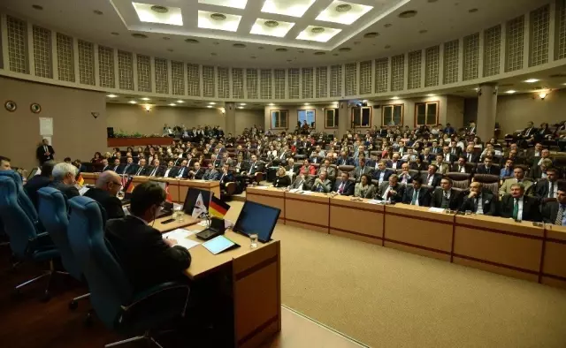 Bursa ile Almanya Arasında Yeni Ticaret Köprüleri Kuruluyor Bursa ile Almanya Arasında Yeni Ticaret Köprüleri Kuruluyor
