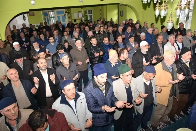 Eskişehir İnönü'de Yağmur Duasına Çıkıldı