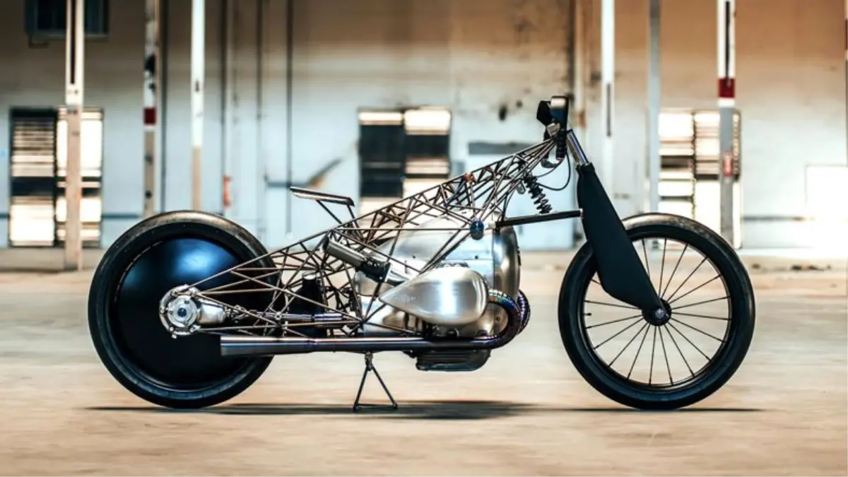 Gereksiz Hiçbir Şeyin Kullanılmadığı 'Hayalet Motosiklet' Birdcage Boxer ile Tanışın