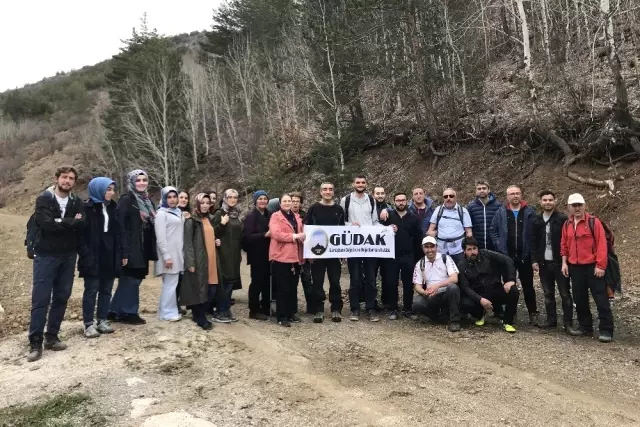 Gümüşhaneli Dağcılardan Kelkit'te Bahar Yürüyüşü