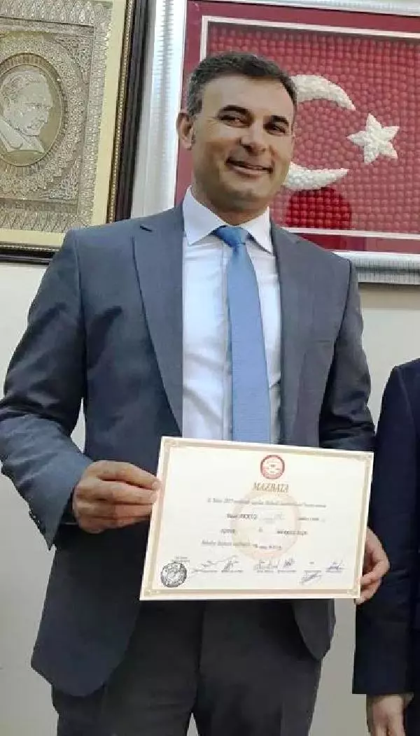 Iğdır'ın Hdp'li Başkanı Akkuş Mazbatasını Aldı