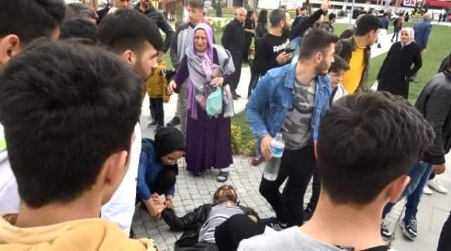 Karısını Döven Kişiyi Bıçakladılar