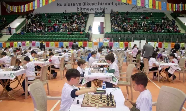 Minik Yüreklerin Satranç Heyecanı Minik Yüreklerin Satranç Heyecanı
