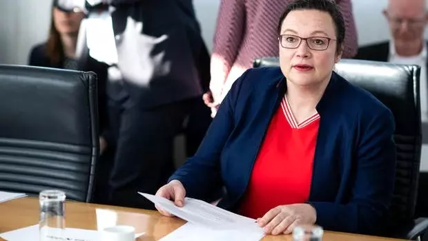Nahles de Zorunlu Aşıya Destek Verdi