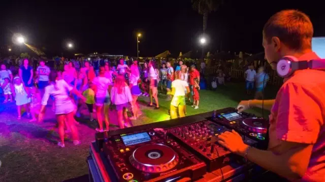 ODTÜ İçin Seferber Olan Sanatçıların Arasında Ünlü DJ'de Var