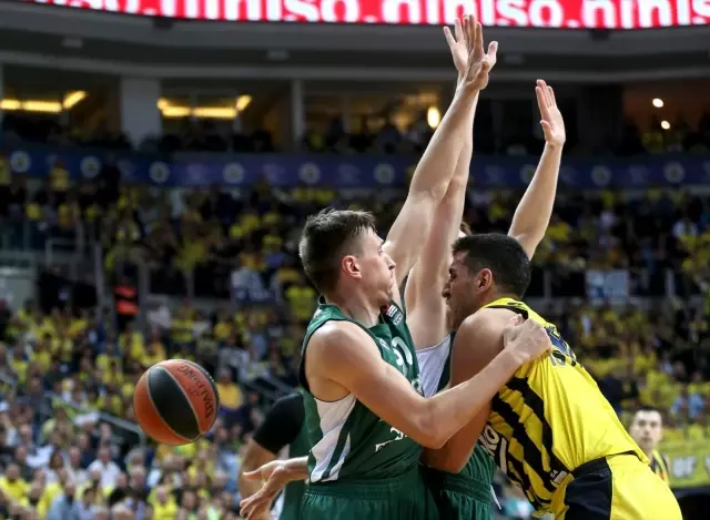 Fenerbahçe Beko, Zalgiris Kaunas'ı Ezdi Geçti Fenerbahçe Beko, Zalgiris Kaunas'ı Ezdi Geçti