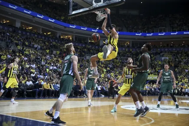 Fenerbahçe Beko, Zalgiris Kaunas'ı Ezdi Geçti Fenerbahçe Beko, Zalgiris Kaunas'ı Ezdi Geçti