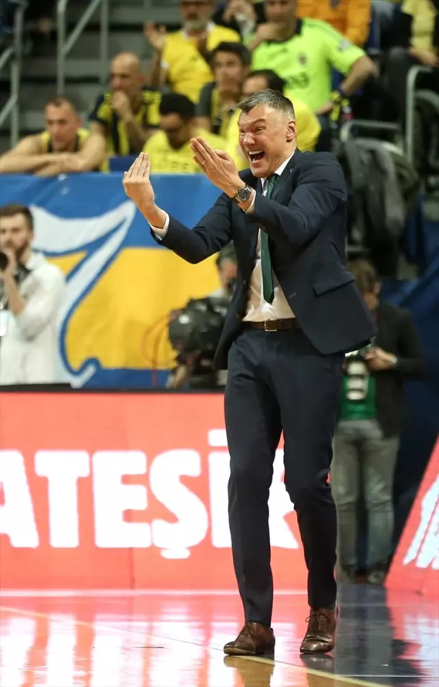 Fenerbahçe Beko, Zalgiris Kaunas'ı Ezdi Geçti Fenerbahçe Beko, Zalgiris Kaunas'ı Ezdi Geçti
