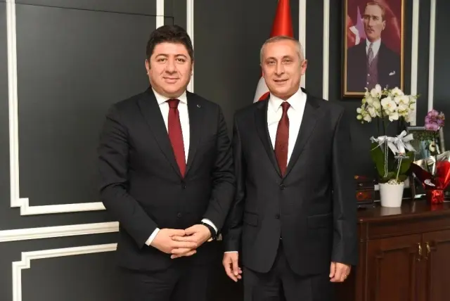CHP'li Adaydan AK Parti'li Başkan Tören'e Tebrik