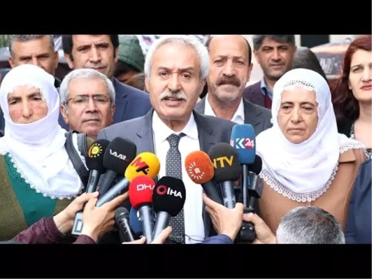 Hdp'li Mızraklı, Ak Partili Kayyumun Makam Odasında Yaptığı Lüks Değişiklikleri Gösterdi