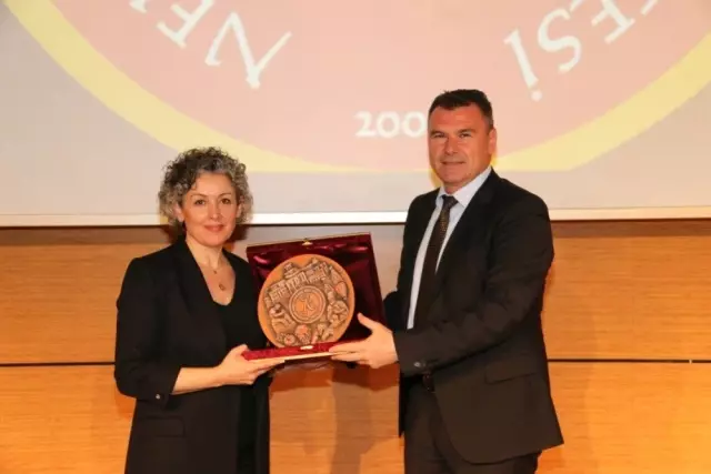 Nevü Turizm Fakültesinden '2.kapadokya Turizm Haftası Paneli'