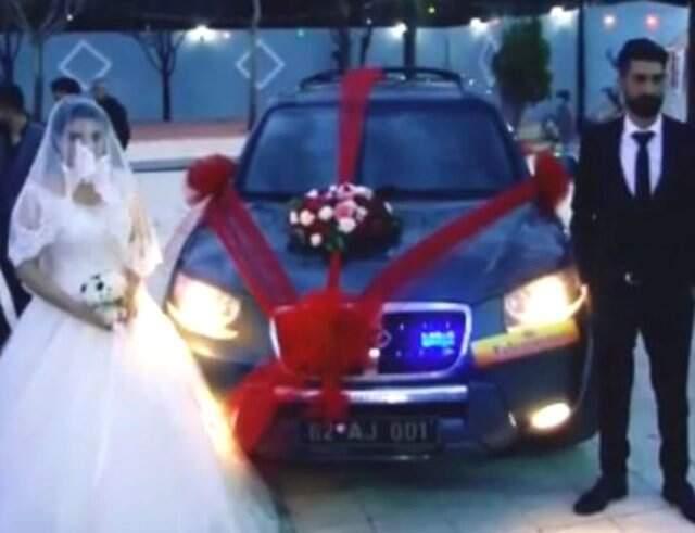'Seçilirsem Belediyenin Makam Aracını Gelin Arabasını Yapacağım' Diyen Maçoğlu Sözünü Tuttu