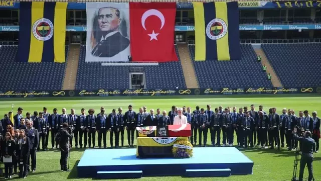 Türk Sporunun Efsane İsmi Can Bartu Son Yolculuğuna Uğurlandı Türk Sporunun Efsane İsmi Can Bartu Son Yolculuğuna Uğurlandı