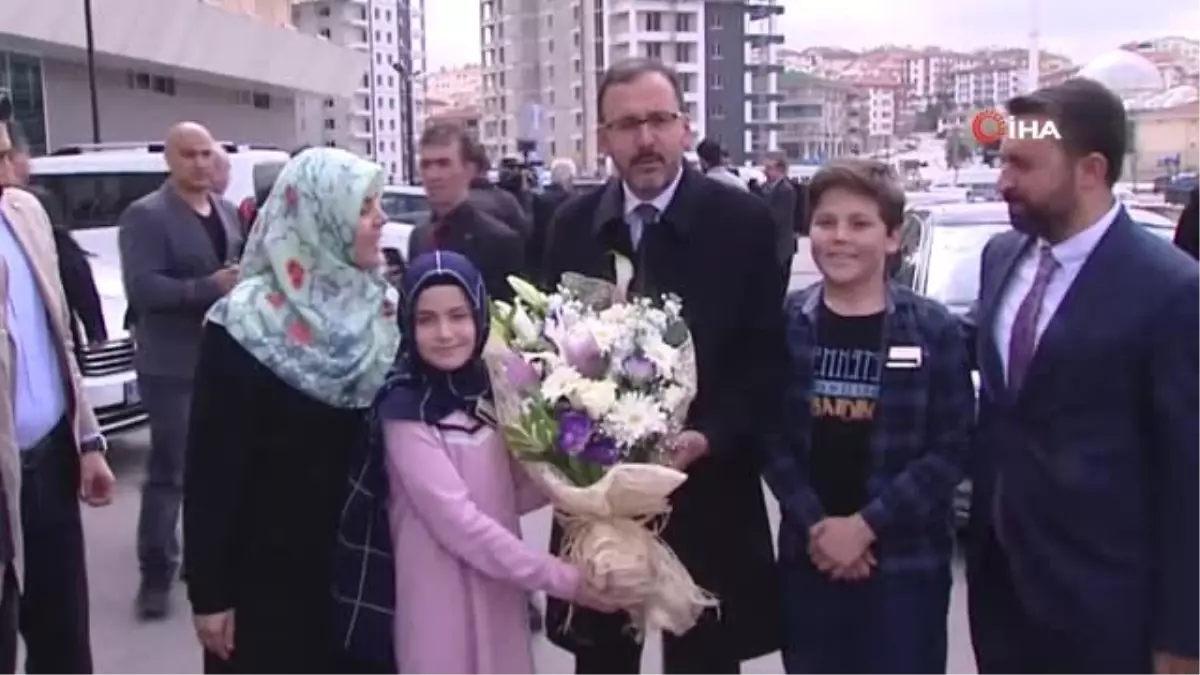Bakan Kasapoğlu: 'Sporu Yaygınlaştıracağız Tüm Okullarımızda'