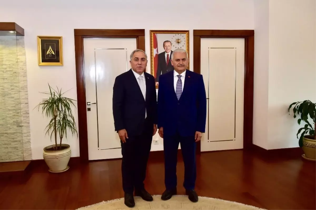 Binali Yıldırım'dan Başkan Turan'a Ziyaret