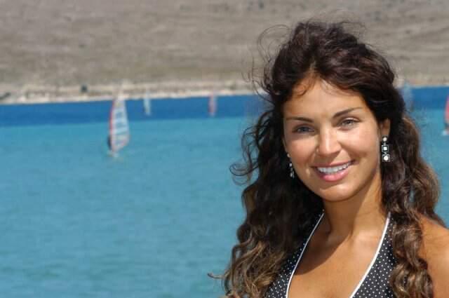 Esin Moralıoğlu Kimdir?