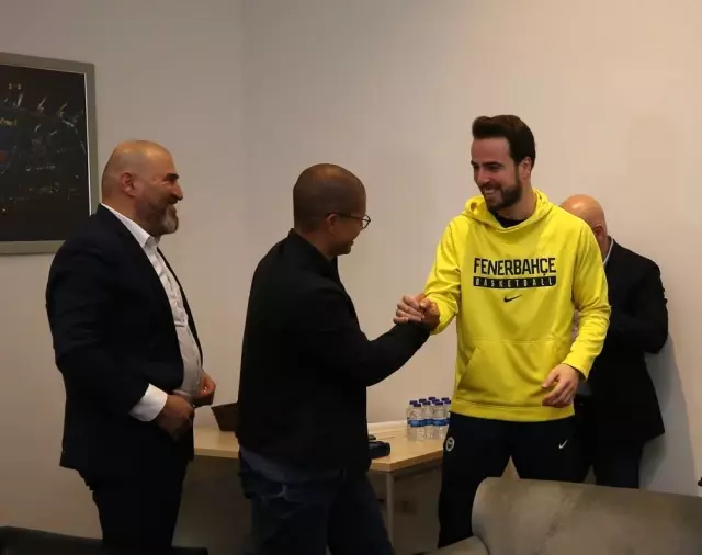 Fenerbahçe'de Özel Buluşma Fenerbahçe'de Özel Buluşma