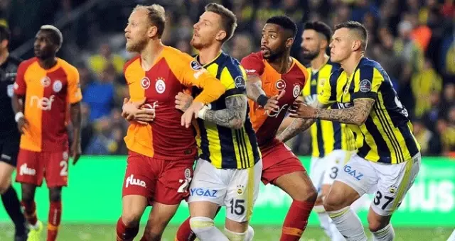 Galatasaray'dan Semih Kaya ve Feghouli'nin Sakatlıkları İçin Açıklama Galatasaray'dan Semih Kaya ve Feghouli'nin Sakatlıkları İçin Açıklama