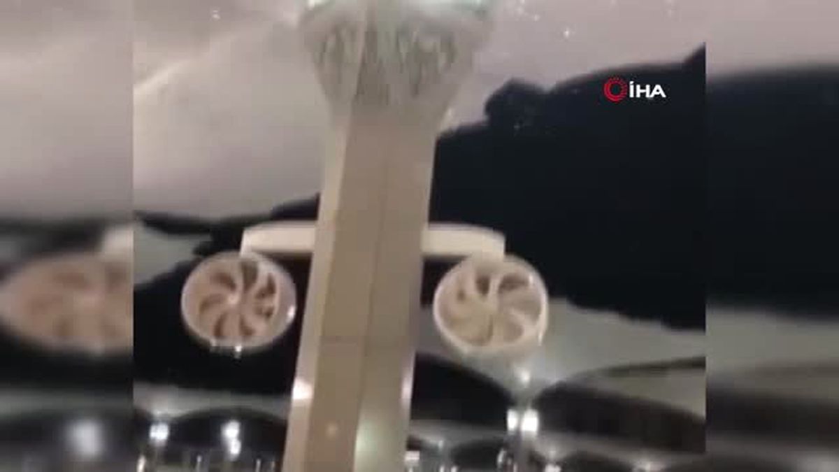 Medine'yi Çekirgeler Bastı