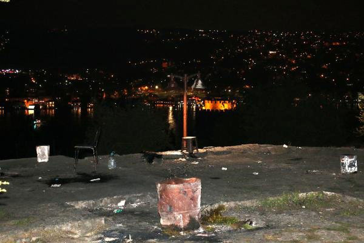 Sarıyer'de, Parkta Küfür Nedeniyle Kavga Çıktı, 2 Kişi Bıçaklandı
