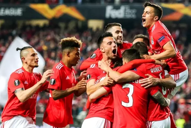 UEFA Avrupa Ligi'nde Yarı Finalistler Belli Oluyor