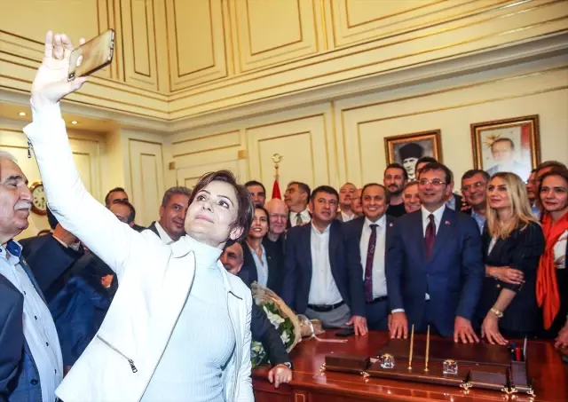 Uysal, Görevi İmamoğlu'na Devretti