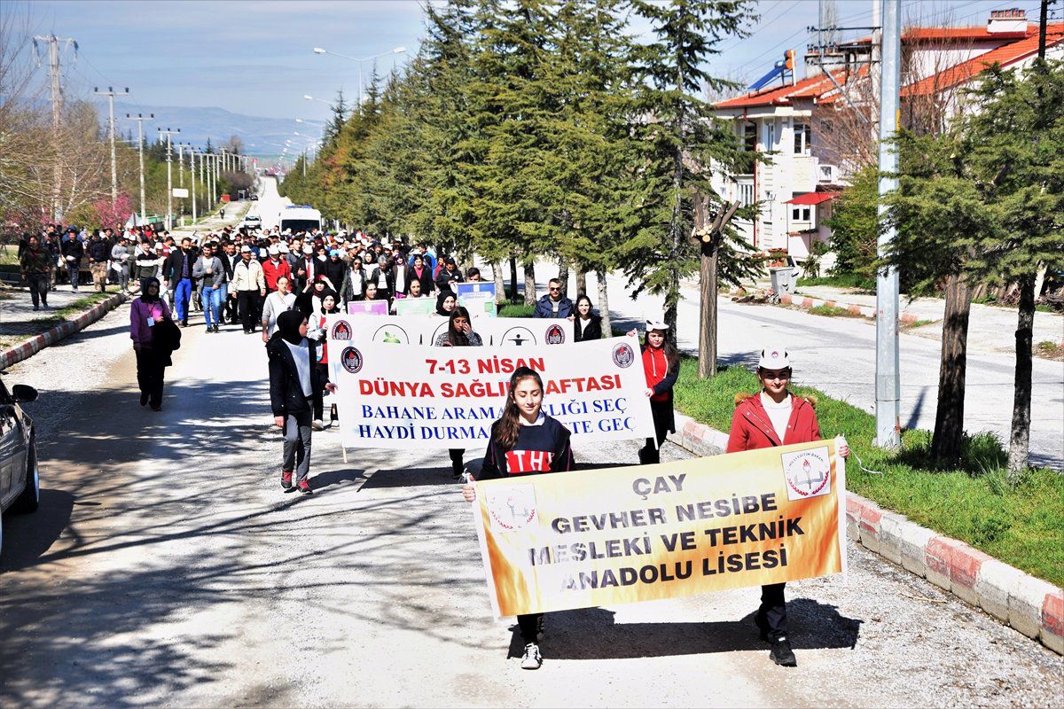 Çay'da Sağlıklı Yaşam Yürüyüşü