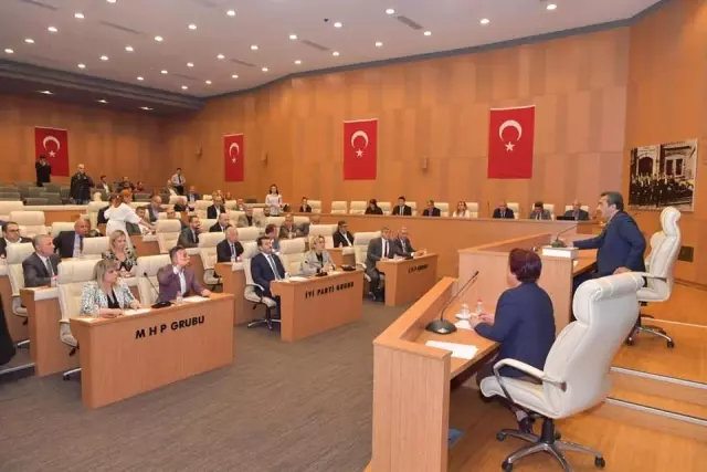 Çukurova Belediye Meclisi'nde Komisyonlar Belirlendi Çukurova Belediye Meclisi'nde Komisyonlar Belirlendi